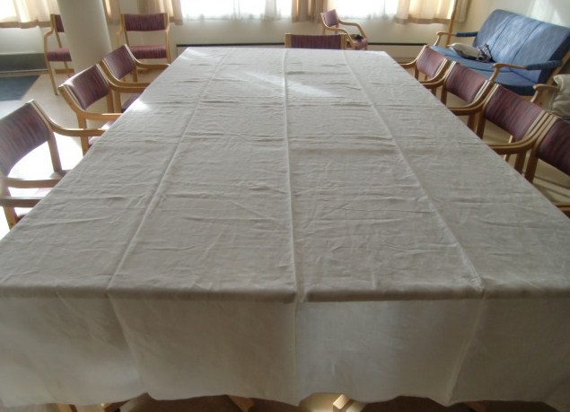 M668M Grandiose damask tablecloth