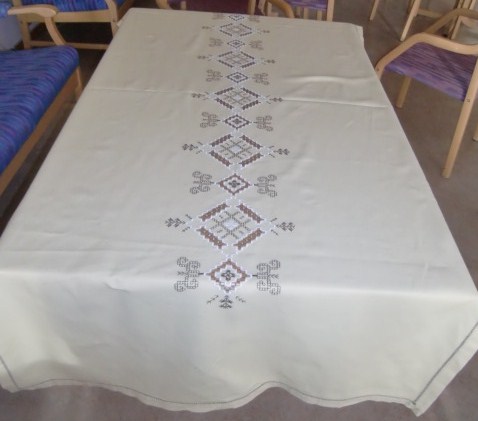 M664M Hardanger seam Tablecloth