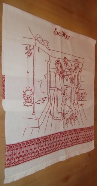 M675M 1920s embroidered decorative towel