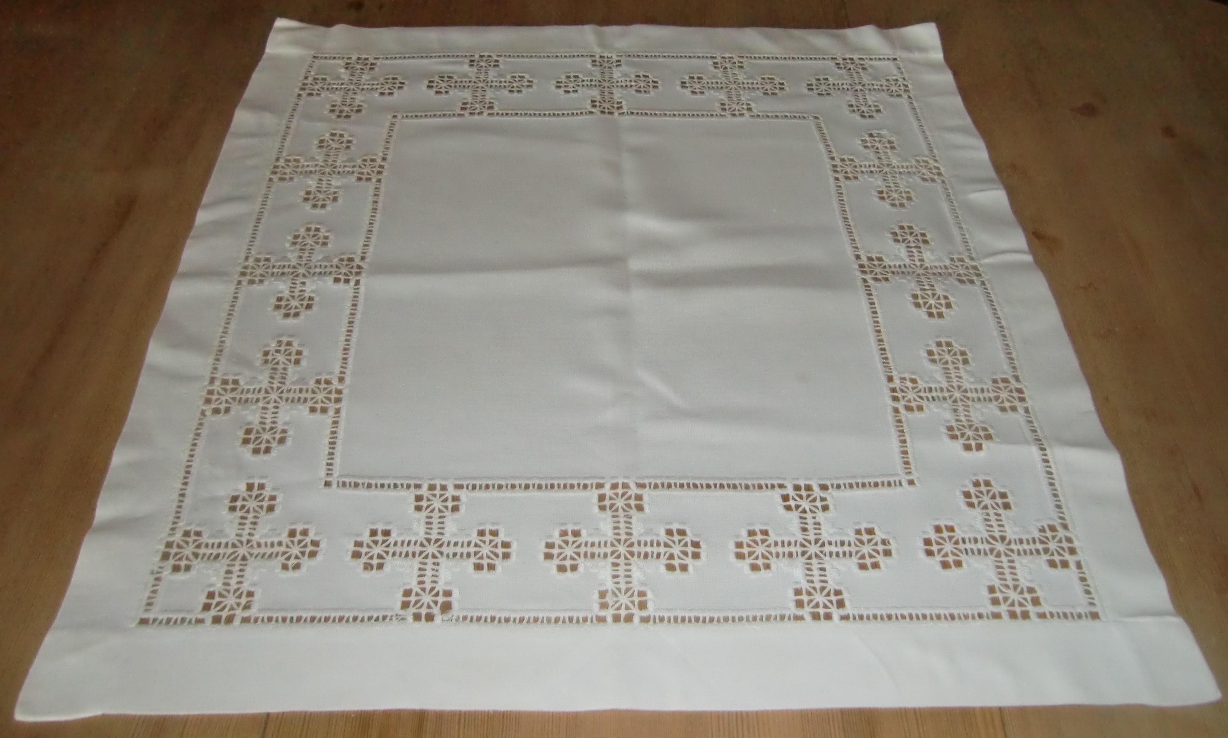 M733M Little Hardanger tablecloth