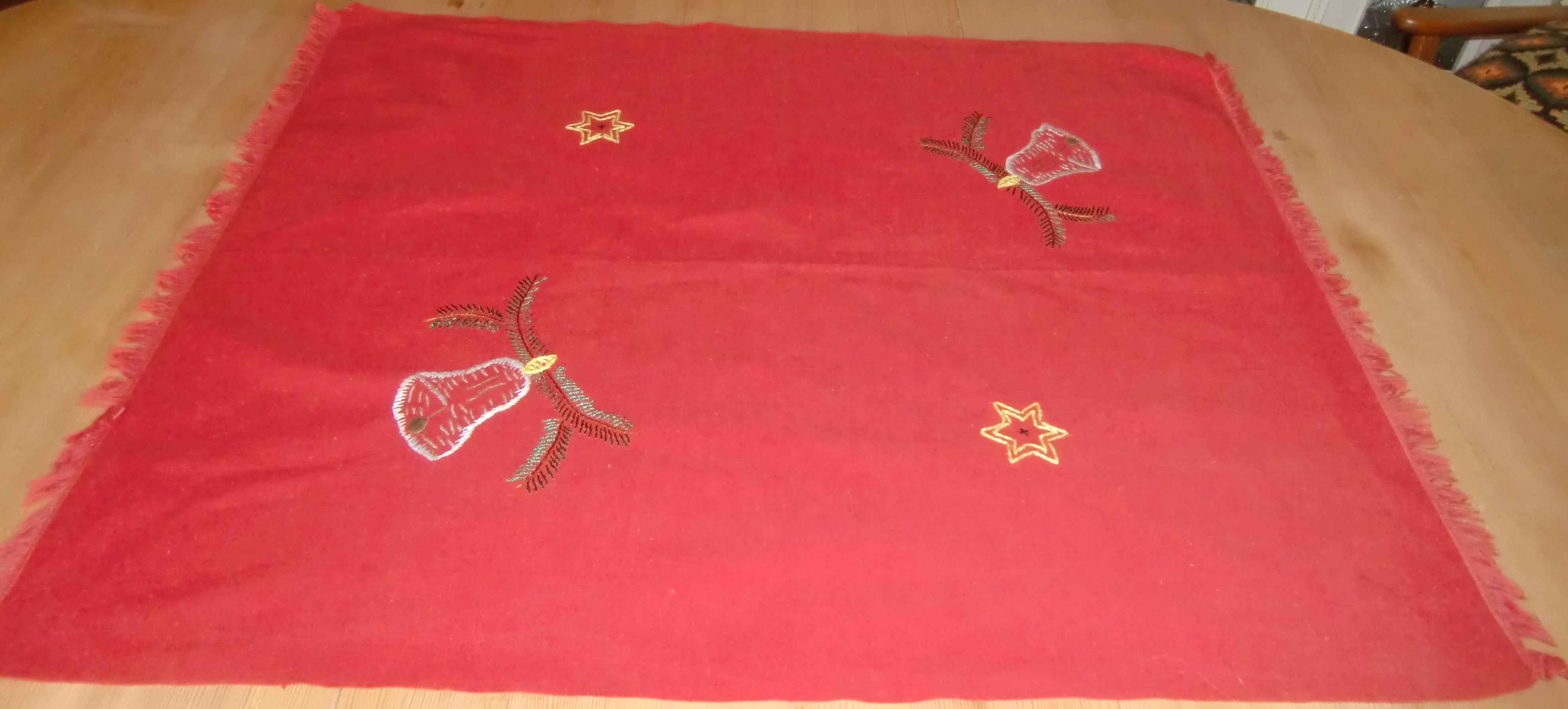 M716M Red Christmas tablecloth